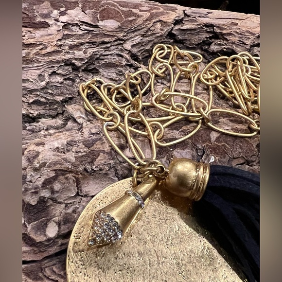 Authentic Stella & Dot Black Tassel Necklace Antique Brushed Gold Tone 32” - Picture 5 of 7